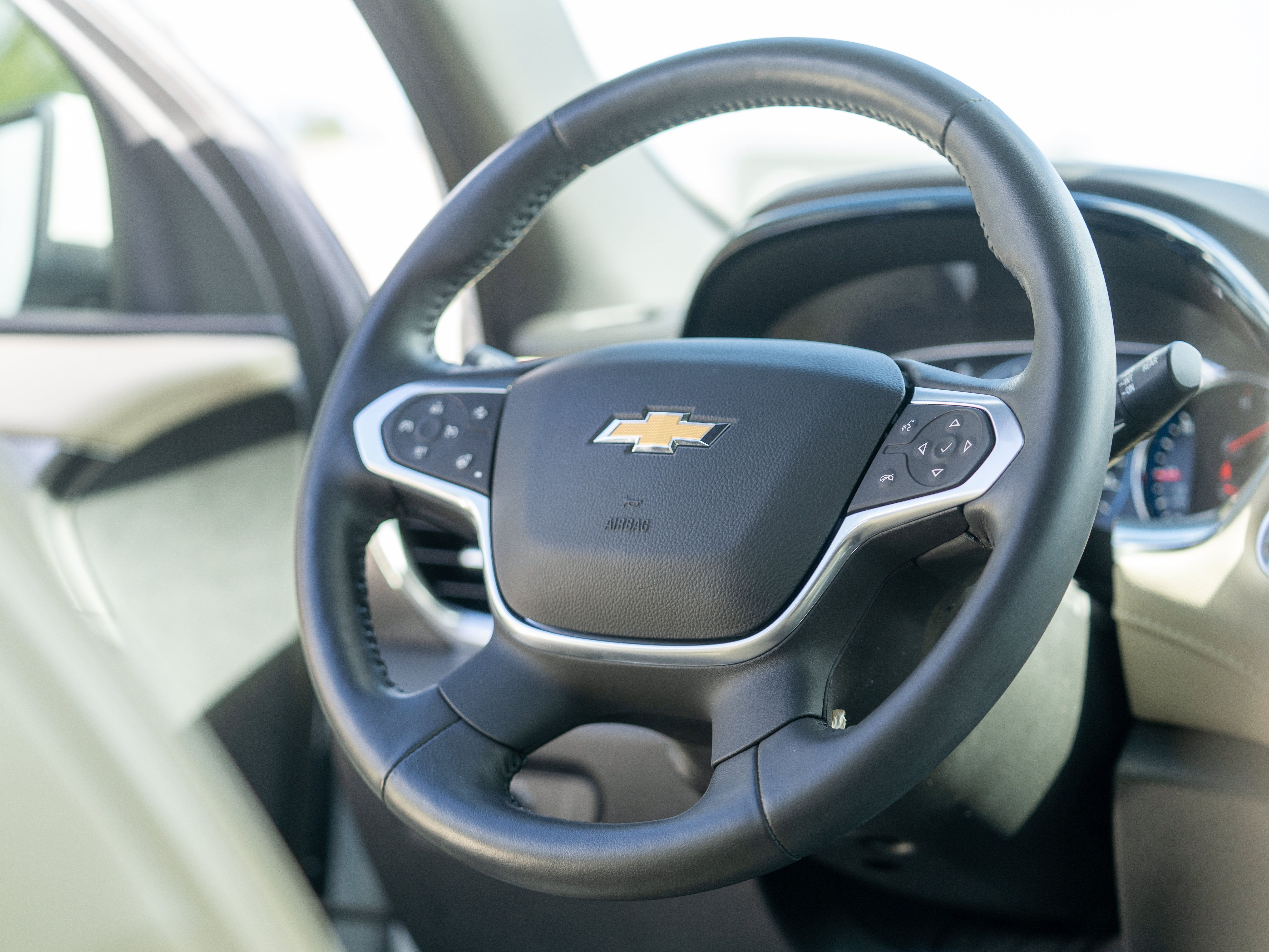 Used 2022 Chevrolet Traverse Premier w/ LPO, Floor Liner Package FWD image 20