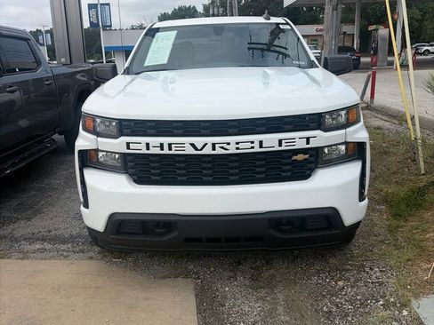 Used 2021 Chevrolet Silverado 1500 Custom AWD/4WD image 2