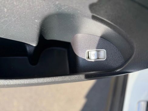 Used 2020 Mercedes-Benz GLE 350 4MATIC image 26