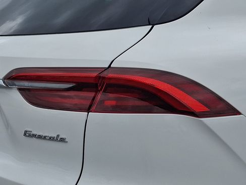 Certified 2025 Maserati Grecale Modena AWD/4WD image 24