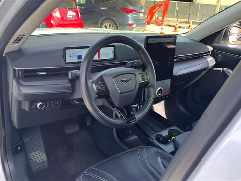 Used 2021 Ford Mustang Mach-E Premium image 18