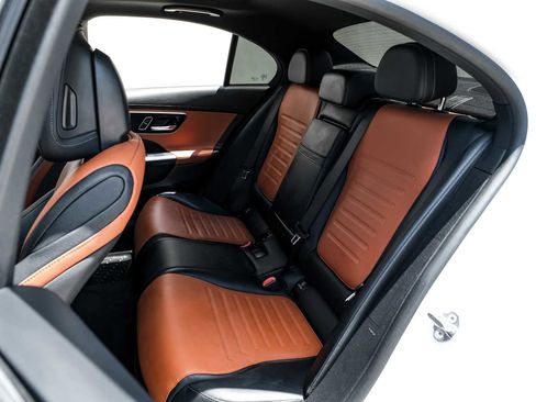 Used 2023 Mercedes-Benz C 43 AMG 4MATIC Sedan image 41