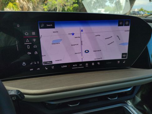 Certified 2025 Audi Q5 Premium Plus w/ Premium Plus AWD/4WD image 23