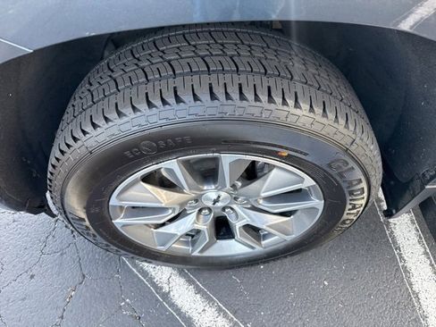 Used 2021 Chevrolet Silverado 1500 RST image 10