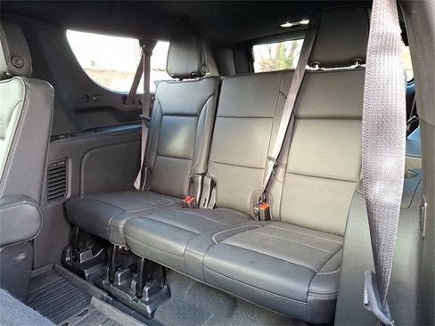 Used 2022 GMC Yukon XL Denali image 10