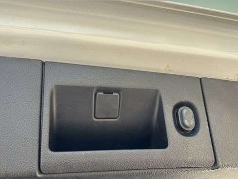 Used 2020 Chevrolet Suburban LT AWD/4WD image 34