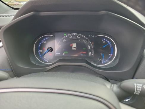 Used 2022 Toyota RAV4 XSE image 19