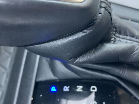 Used 2021 Toyota RAV4 XLE Premium image 28