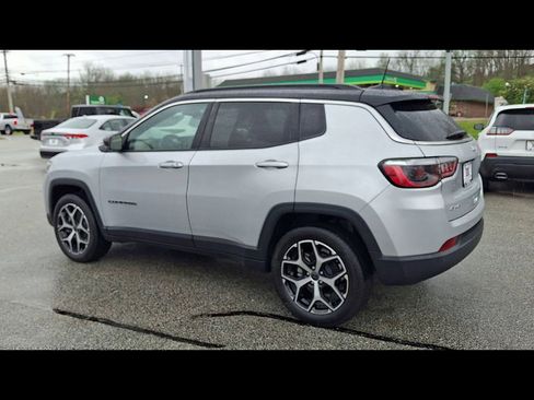 Certified 2025 Jeep Compass Limited AWD/4WD image 6