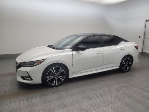 Used 2021 Nissan Sentra SR w/ SR Premium Package FWD image 2