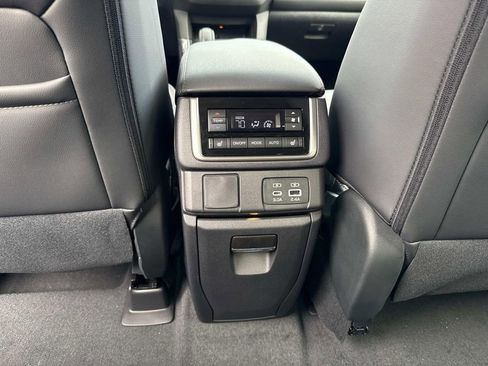New 2026 Subaru Ascent Limited Bronze image 19