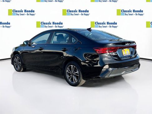 Used 2024 Kia Forte LXS image 5