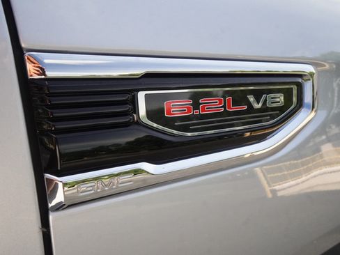 Used 2022 GMC Sierra 1500 SLT w/ SLT Premium Plus Package AWD/4WD image 44