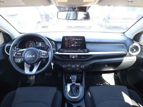 Used 2024 Kia Forte LXS image 11