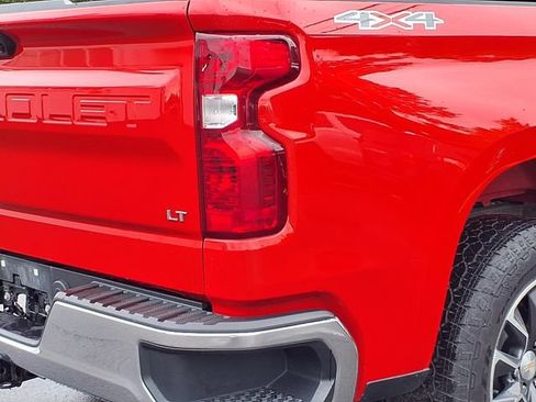 Certified 2023 Chevrolet Silverado 1500 LT AWD/4WD image 8