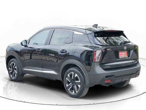 New 2026 Nissan Kicks SV w/ SV Premium Package AWD/4WD image 3