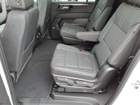 New 2026 Chevrolet Suburban RST image 7