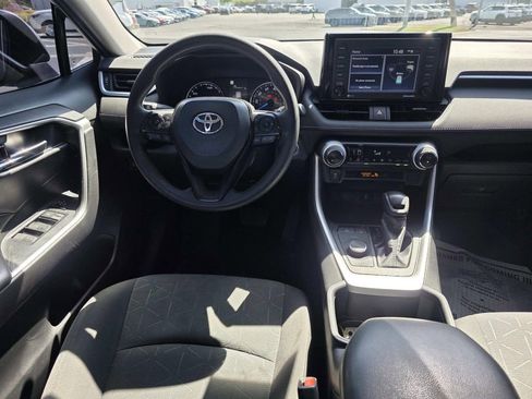 Used 2022 Toyota RAV4 XLE image 6
