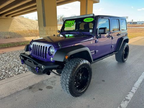 Used 2018 Jeep Wrangler Unlimited Sport S image 7