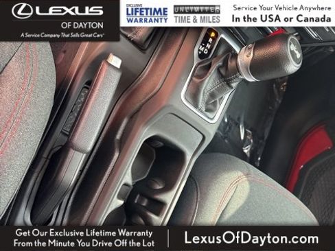 Used 2024 Jeep Wrangler Rubicon image 25