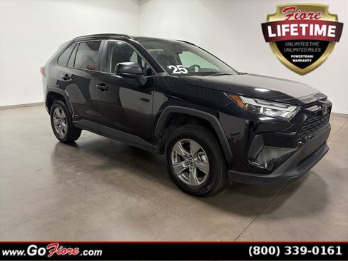 Used 2025 Toyota RAV4 LE AWD/4WD image 1