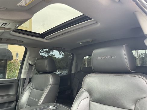 Used 2015 GMC Sierra 2500 Denali w/ Duramax Plus Package AWD/4WD image 6