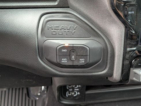 New 2025 RAM 2500 Tradesman AWD/4WD image 19