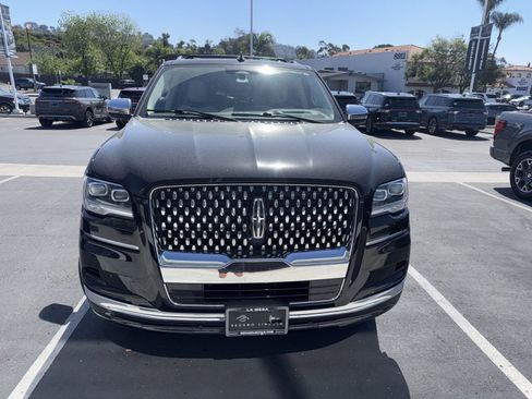 Used 2023 Lincoln Navigator L Black Label image 2