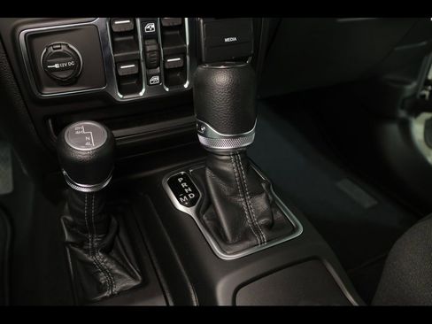 New 2026 Jeep Gladiator Sport image 16