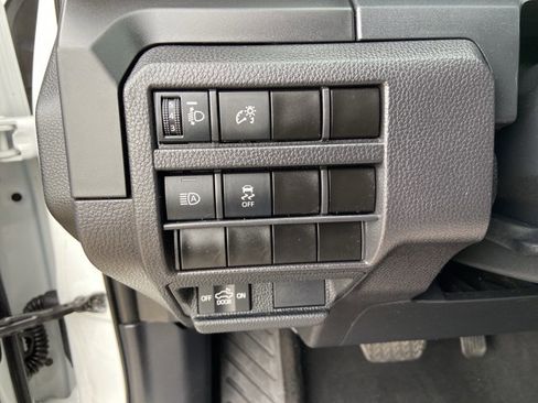 Used 2024 Toyota Tacoma SR image 39