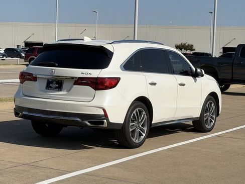 Used 2018 Acura MDX FWD w/ Advance Package image 4