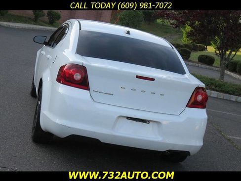 Used 2013 Dodge Avenger SE FWD image 22