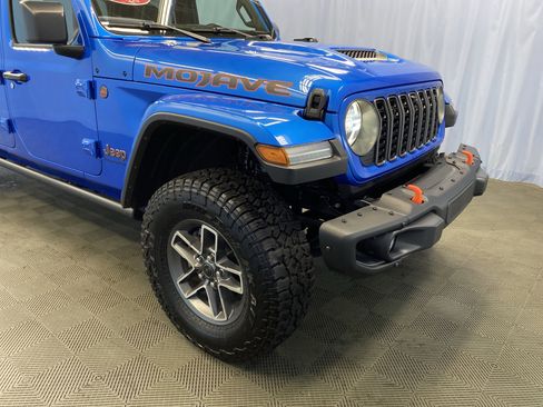 Certified 2024 Jeep Gladiator Mojave image 50