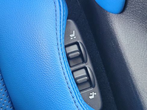 Certified 2024 Nissan Z Performance w/ Floor Mat Package RWD image 12