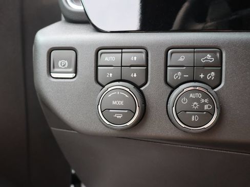 New 2026 Chevrolet Silverado 1500 LT Trail Boss w/ LT Trail Boss Premium Package AWD/4WD image 14