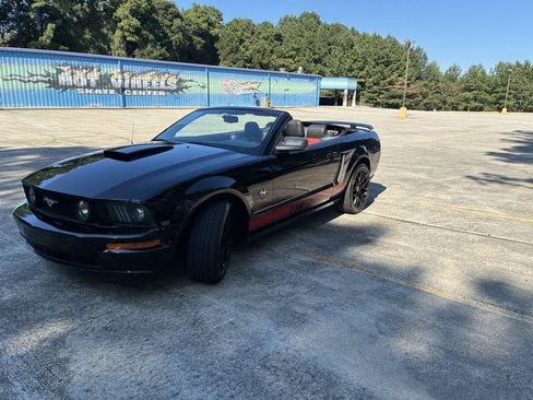Used 2009 Ford Mustang GT Premium RWD image 28