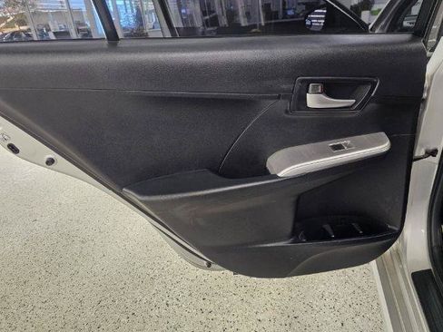 Used 2014 Toyota Camry SE FWD image 25