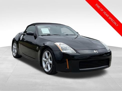 Used 2005 Nissan 350Z Touring image 1