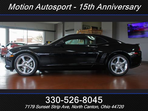 Used 2015 Chevrolet Camaro LT w/ RS Package RWD image 7