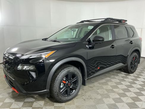 New 2026 Nissan Rogue SV image 3