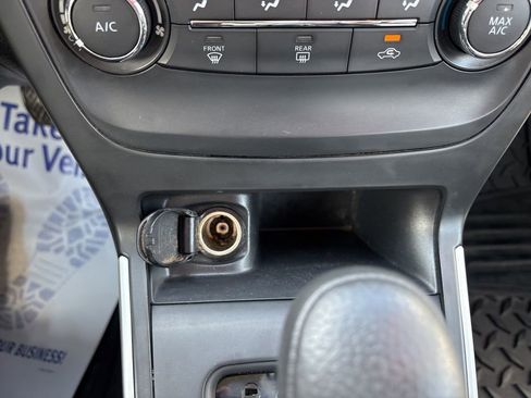 Used 2016 Nissan Sentra S FWD image 36