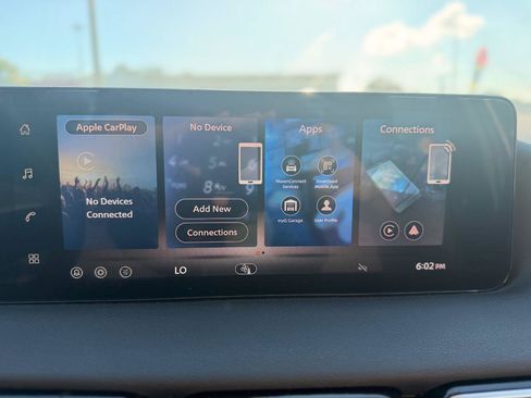 Used 2026 Nissan Sentra SR w/ Floor Mat Package FWD image 16