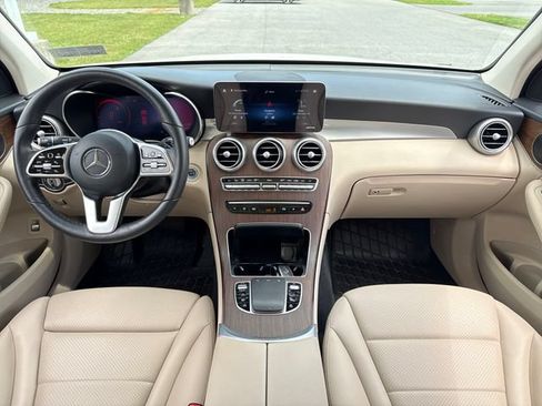 Used 2022 Mercedes-Benz GLC 300 4MATIC image 15