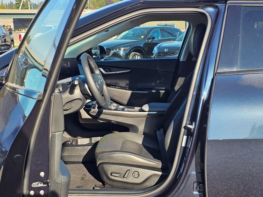 Certified 2024 Kia EV6 Wind w/ Wind Technology Package AWD/4WD image 24