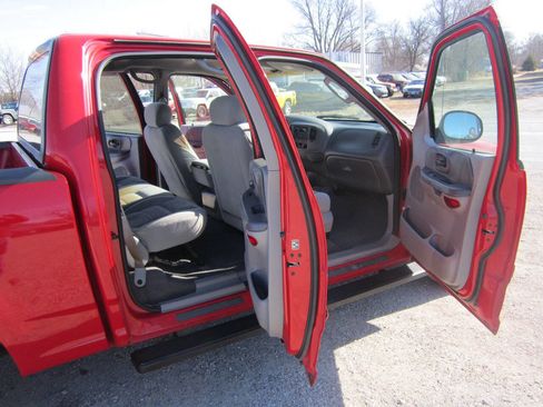 Used 2003 Ford F150 XLT image 12