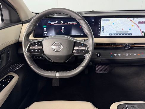 Used 2024 Nissan Ariya FWD image 14