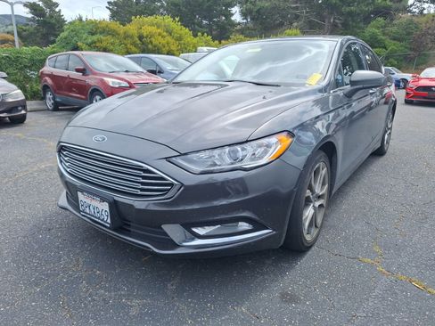 Used 2017 Ford Fusion S w/ Equipment Group 101A FWD image 3