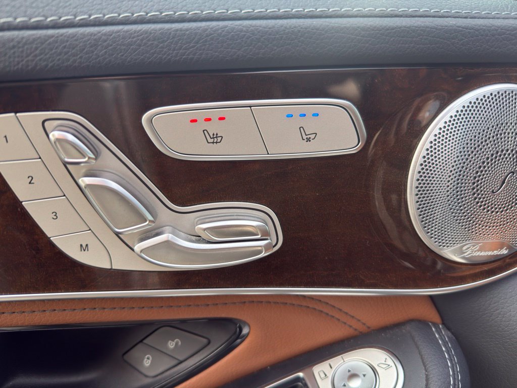 Used 2019 Mercedes-Benz GLC 300 4MATIC image 16