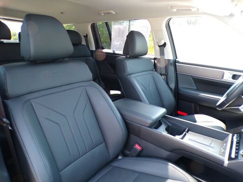 Certified 2025 Hyundai Santa Fe XRT AWD/4WD image 13