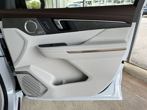 New 2026 Buick Enclave Avenir w/ Super Cruise Package FWD image 41